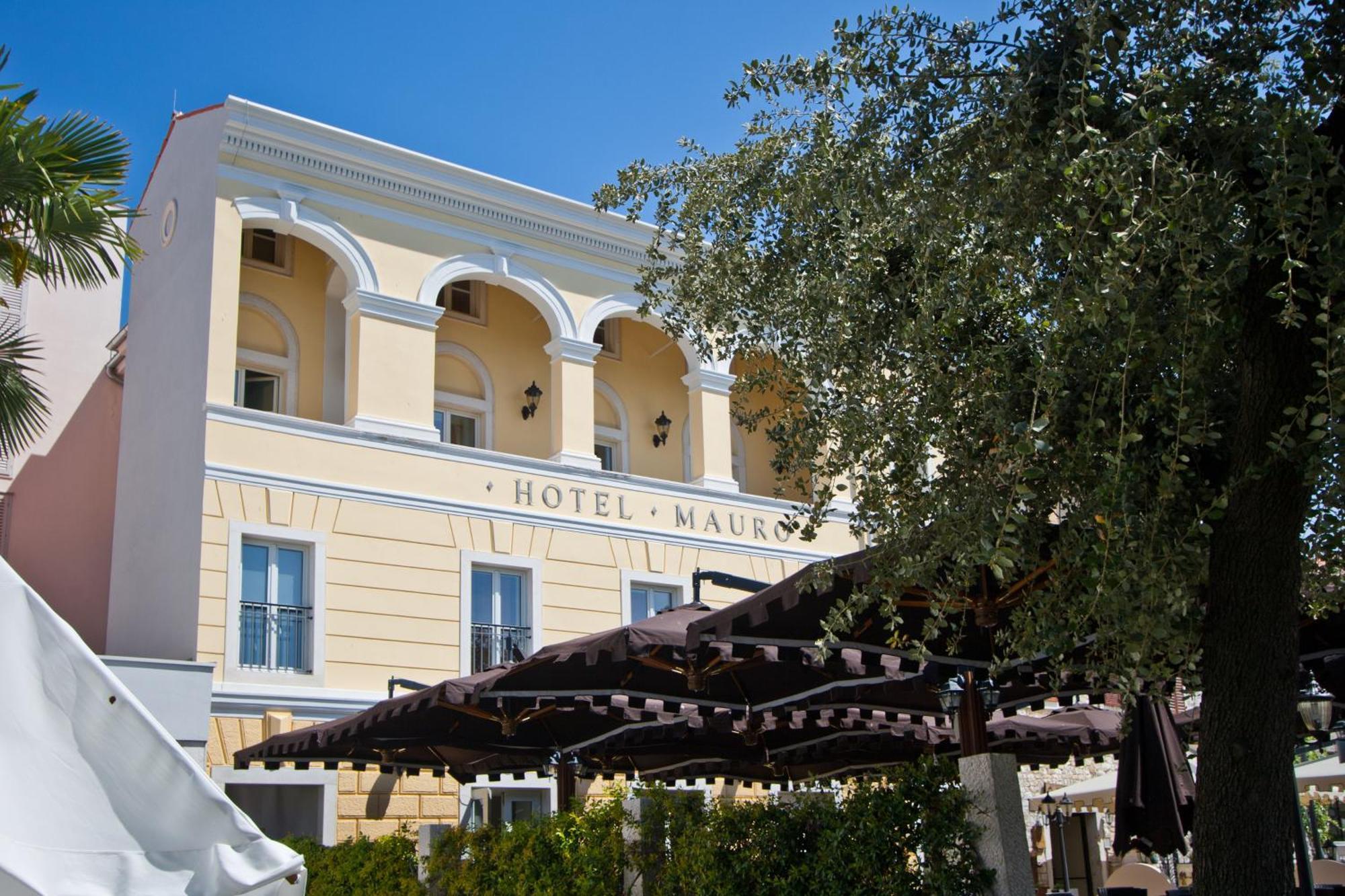 Boutique Hotel Mauro Porec Bagian luar foto