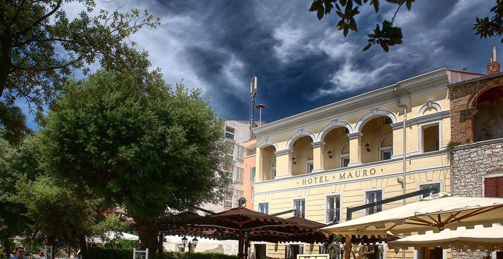 Boutique Hotel Mauro Porec Bagian luar foto